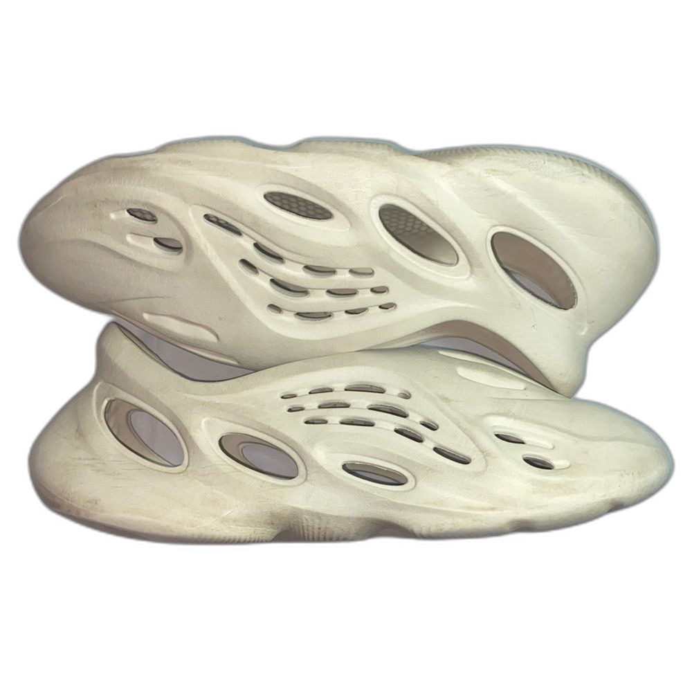 Yeezy Adidas Foam Runner Clogs in Cream Men’s Size 13 Sandals Streetwear Shoes - Picture 3 of 5